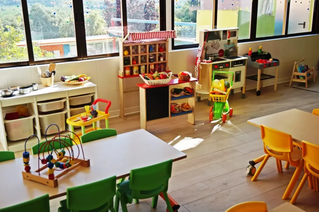 Lliuren 6.000 firmes a Educació per a exigir la constitució d'una taula de negociació 0-3: «Si no hi ha una resposta ràpida, hi haurà mobilitzacions»