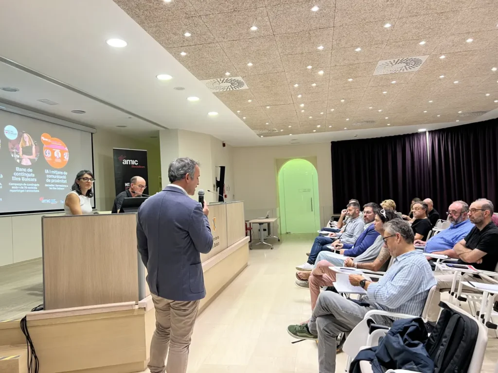 Hiperlocalisme i coneixement de les fonts primàries: els mitjans en català reivindiquen el seu valor i la unió per defensar l’autoria davant la IA