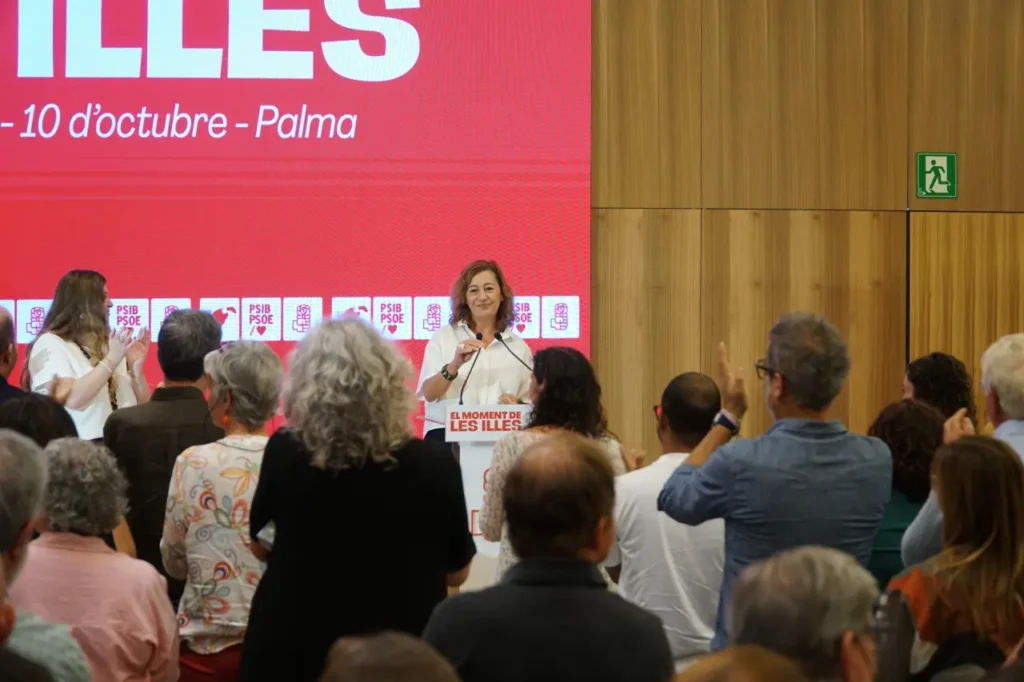 Armengol liderarà la candidatura del PSIB-PSOE a les eleccions del 29N: «Sánchez és la llum del progressisme»