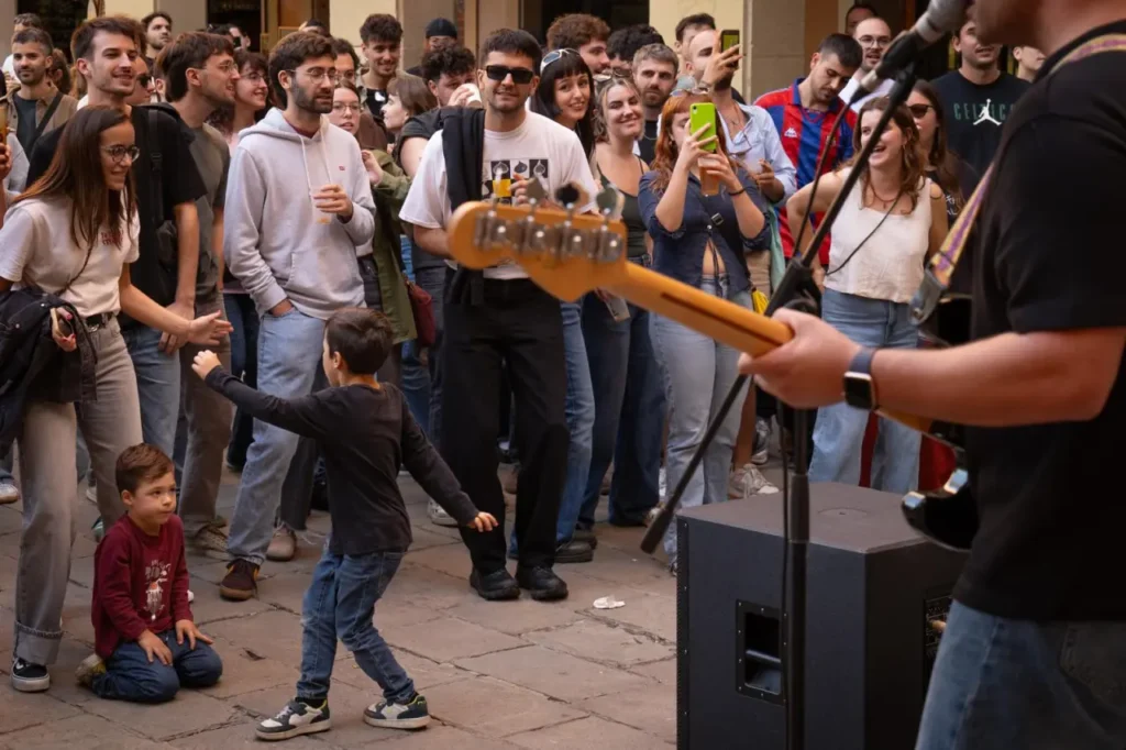 Arriba el IV D’Allà Deçà a Barcelona