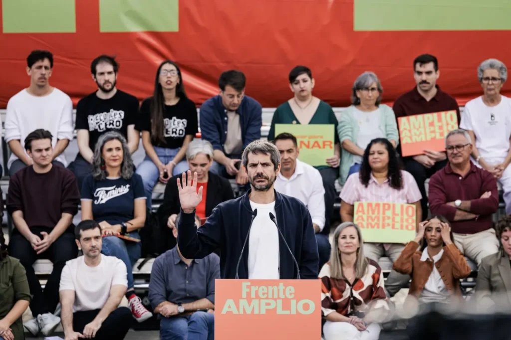 Urtasun afirma que a les eleccions del 29N està en joc el «futur de la llengua catalana»